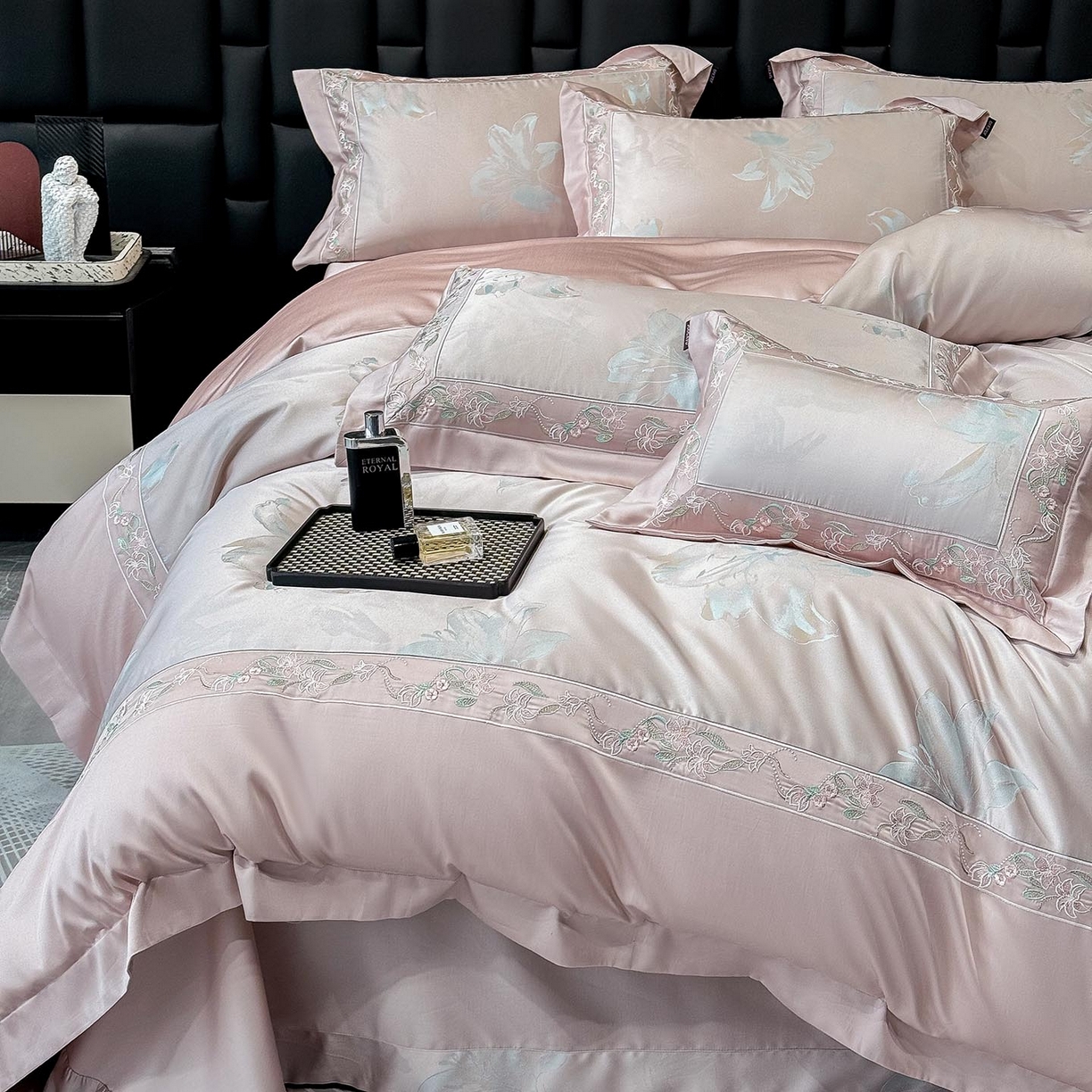 91家纺网 家纺一手货源 找家纺 2026新款轻奢风A类厚织提花长绒棉纯棉四件套100全棉高档重工刺绣被套床单床笠 薇澜-凝烟粉