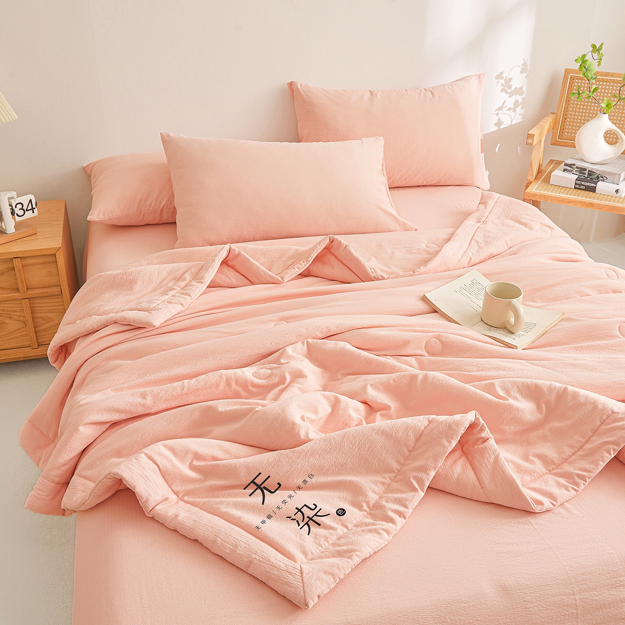 91家纺网 家纺一手货源 找家纺 晓时候 2026A类云感双层纱夏被四件套新疆棉花被无染夏凉被空调被 樱花粉