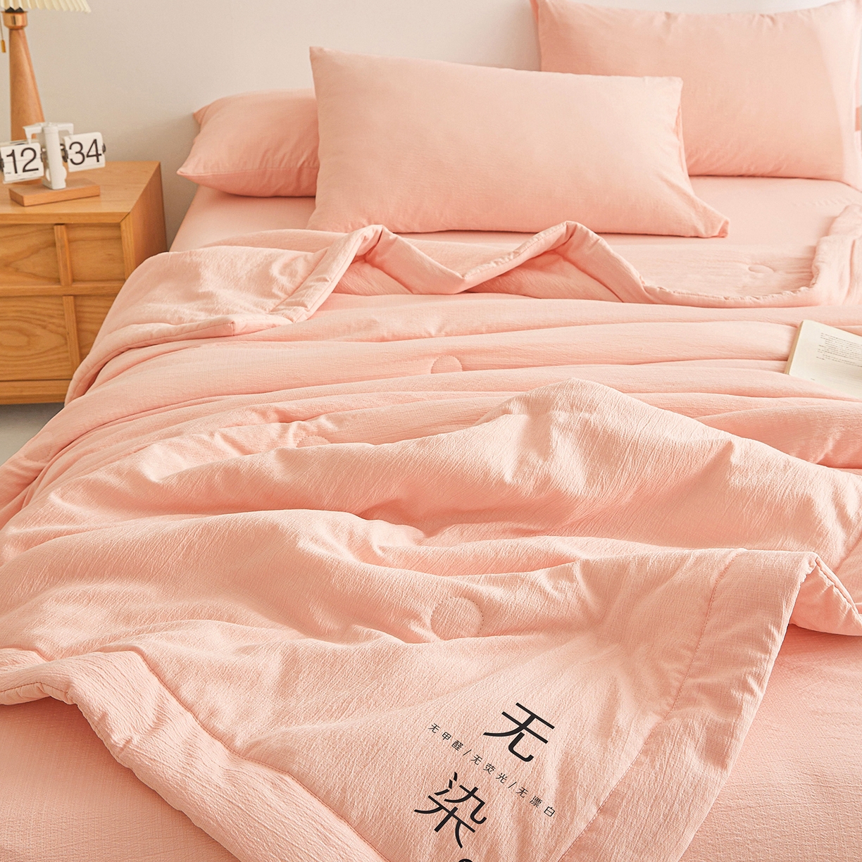 91家纺网 家纺一手货源 找家纺 晓时候 2026A类云感双层纱夏被四件套新疆棉花被无染夏凉被空调被 樱花粉
