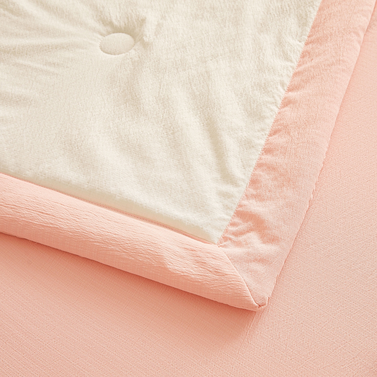 91家纺网 家纺一手货源 找家纺 晓时候 2026A类云感双层纱夏被四件套新疆棉花被无染夏凉被空调被 云朵白+樱花粉