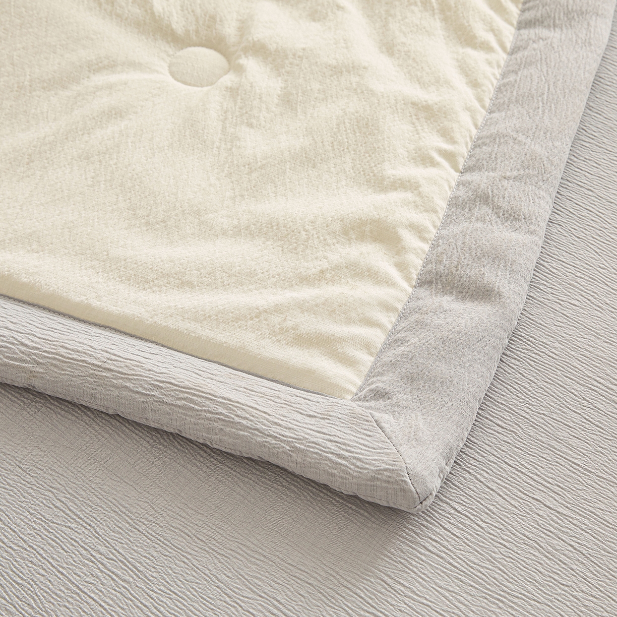 91家纺网 家纺一手货源 找家纺 晓时候 2026A类云感双层纱夏被四件套新疆棉花被无染夏凉被空调被 云朵白+冰川灰