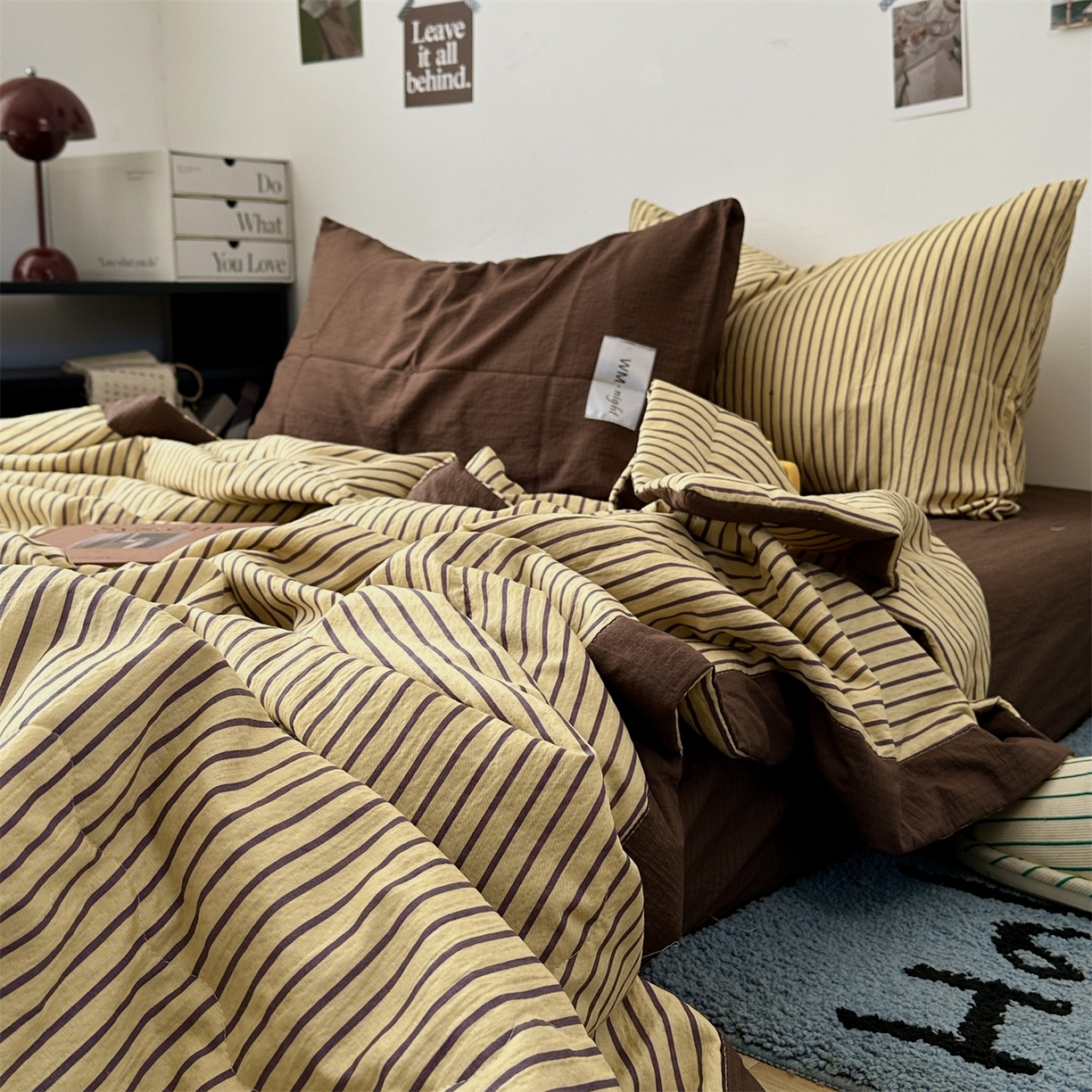 91家纺网 家纺一手货源 找家纺 拾一 2026新款简约日式条纹软糯水洗棉木棉夏凉被四件套单件空调被 夏凉被 黄-咖条