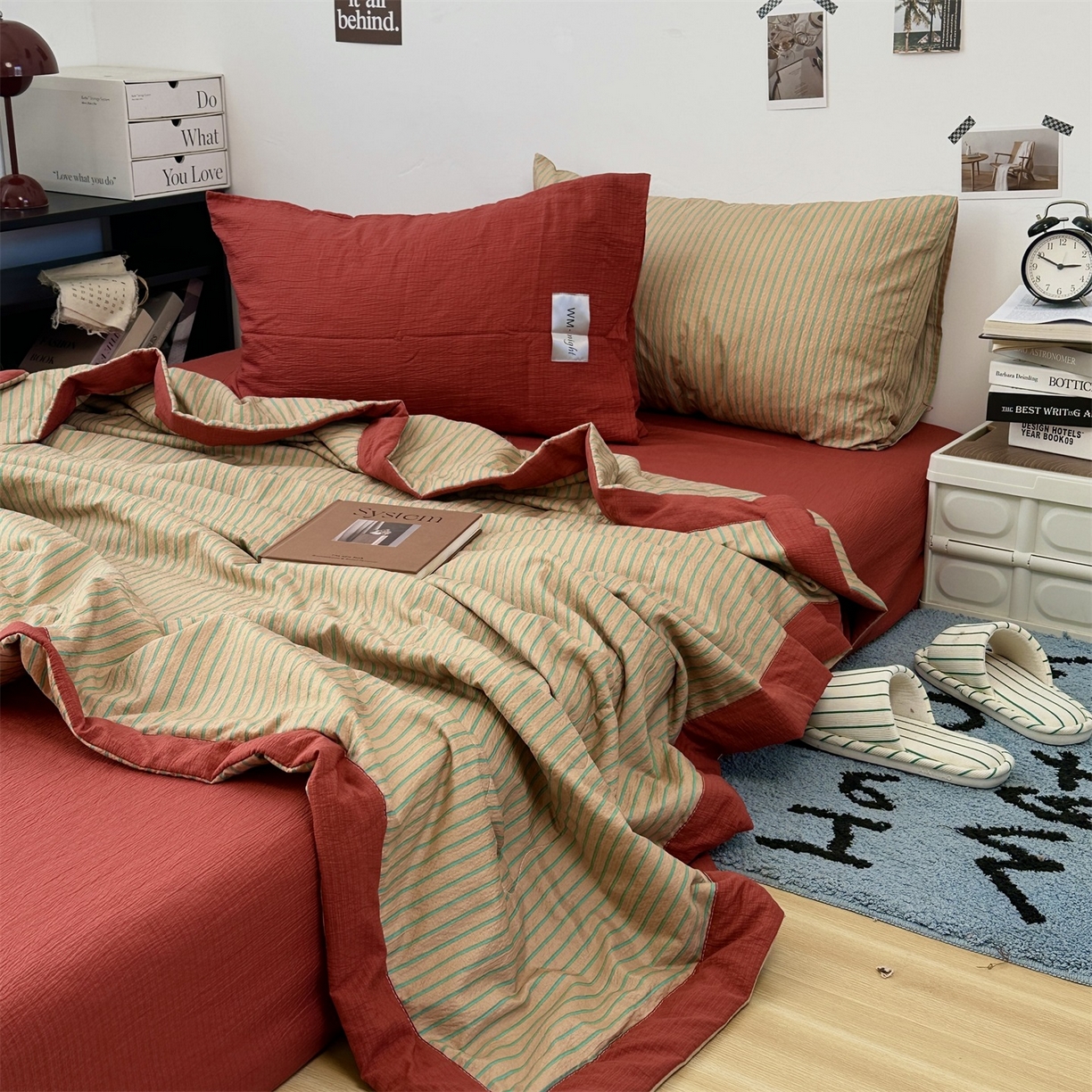 91家纺网 家纺一手货源 找家纺 拾一 2026新款简约日式条纹软糯水洗棉木棉夏凉被四件套单件空调被 夏凉被 浅咖-绿条