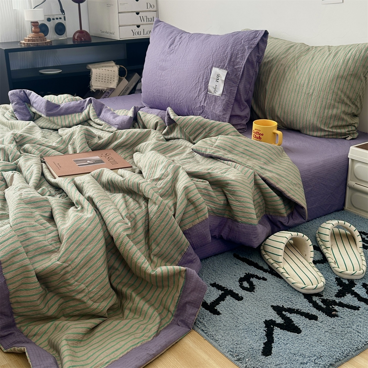 91家纺网 家纺一手货源 找家纺 拾一 2026新款简约日式条纹软糯水洗棉木棉夏凉被四件套单件空调被 夏凉被 草绿-绿条