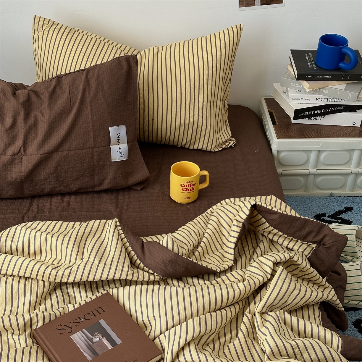 91家纺网 家纺一手货源 找家纺 拾一 2026新款简约日式条纹软糯水洗棉木棉夏凉被四件套单件空调被 夏凉被 黄-咖条