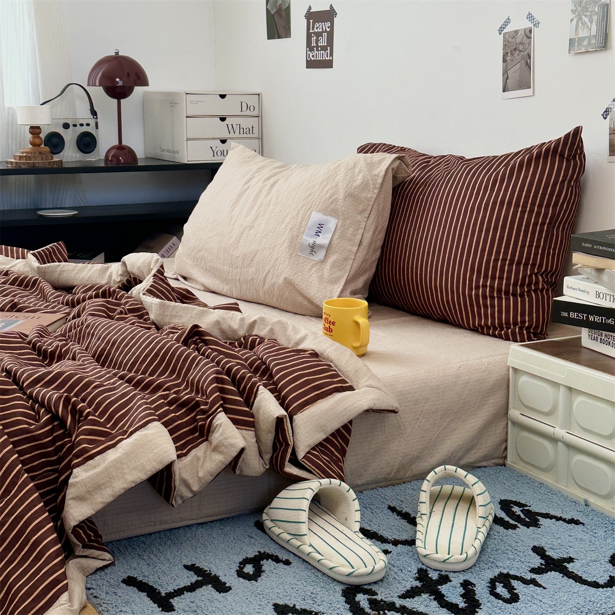 91家纺网 家纺一手货源 找家纺 拾一 2026新款简约日式条纹软糯水洗棉木棉夏凉被四件套单件空调被 夏凉被 棕-桔条