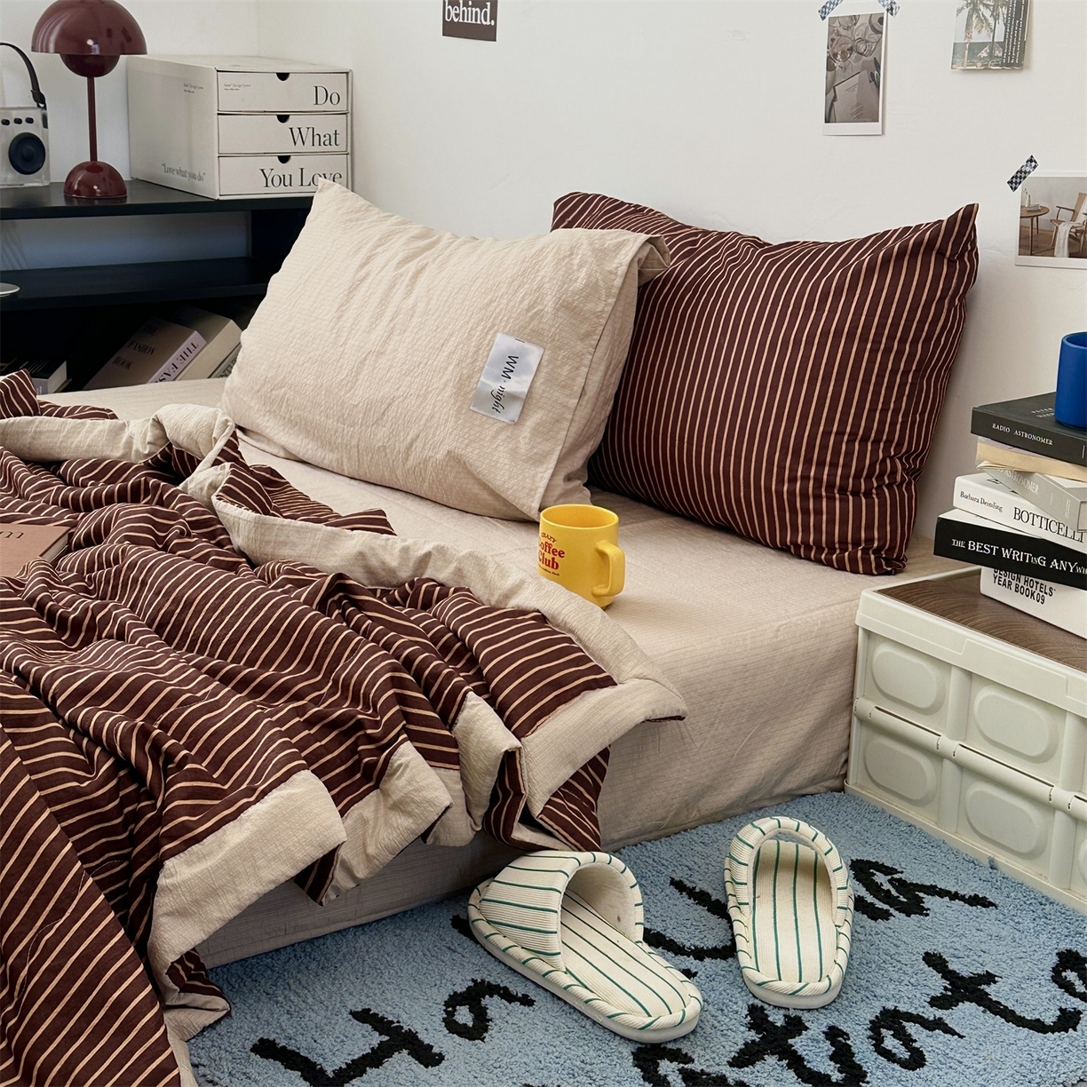 91家纺网 家纺一手货源 找家纺 拾一 2026新款简约日式条纹软糯水洗棉木棉夏凉被四件套单件空调被 夏凉被 棕-桔条