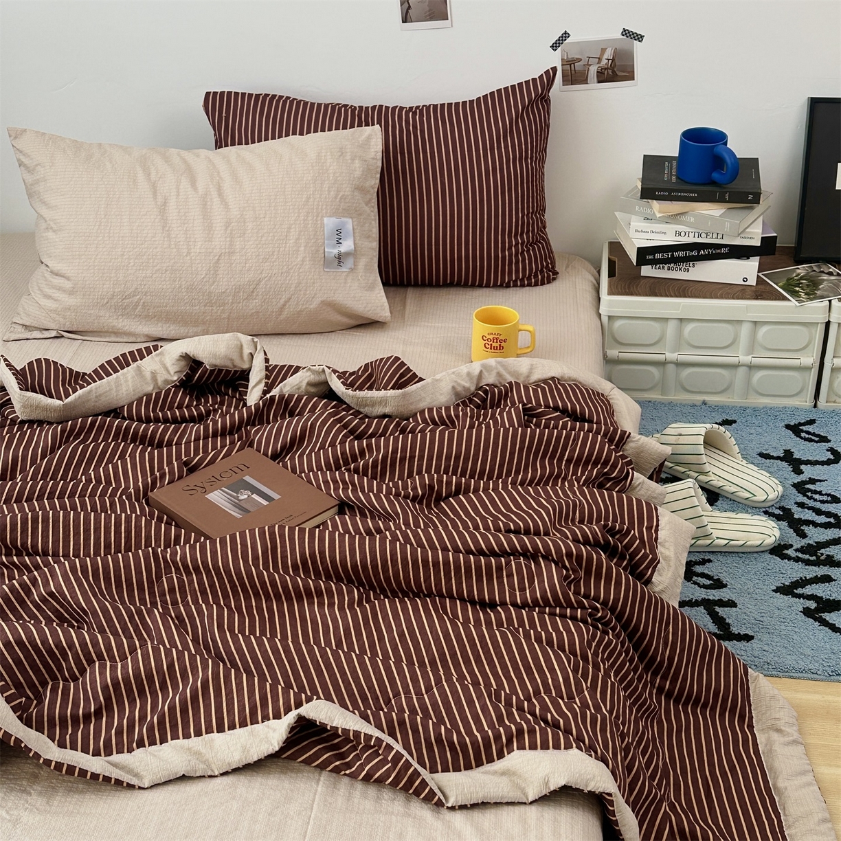 91家纺网 家纺一手货源 找家纺 拾一 2026新款简约日式条纹软糯水洗棉木棉夏凉被四件套单件空调被 夏凉被 棕-桔条