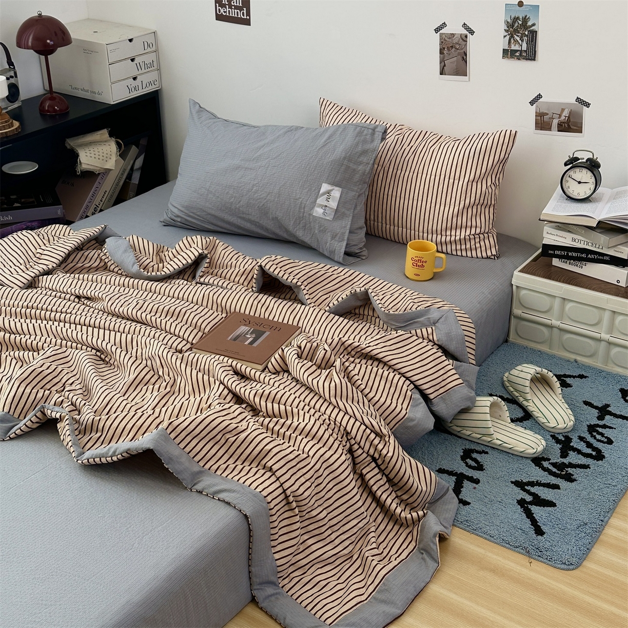 91家纺网 家纺一手货源 找家纺 拾一 2026新款简约日式条纹软糯水洗棉木棉夏凉被四件套单件空调被 夏凉被 奶茶-棕条