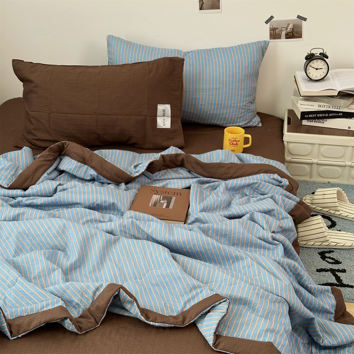 91家纺网 家纺一手货源 找家纺 拾一 2026新款简约日式条纹软糯水洗棉木棉夏凉被四件套单件空调被 夏凉被 蓝-咖条