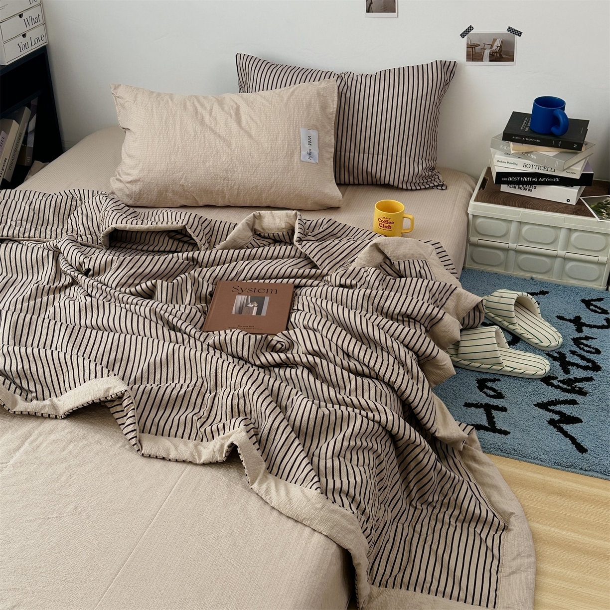 91家纺网 家纺一手货源 找家纺 拾一 2026新款简约日式条纹软糯水洗棉木棉夏凉被四件套单件空调被 夏凉被 灰-黑条