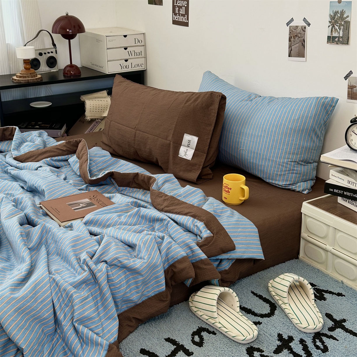 91家纺网 家纺一手货源 找家纺 拾一 2026新款简约日式条纹软糯水洗棉木棉夏凉被四件套单件空调被 夏凉被 蓝-咖条