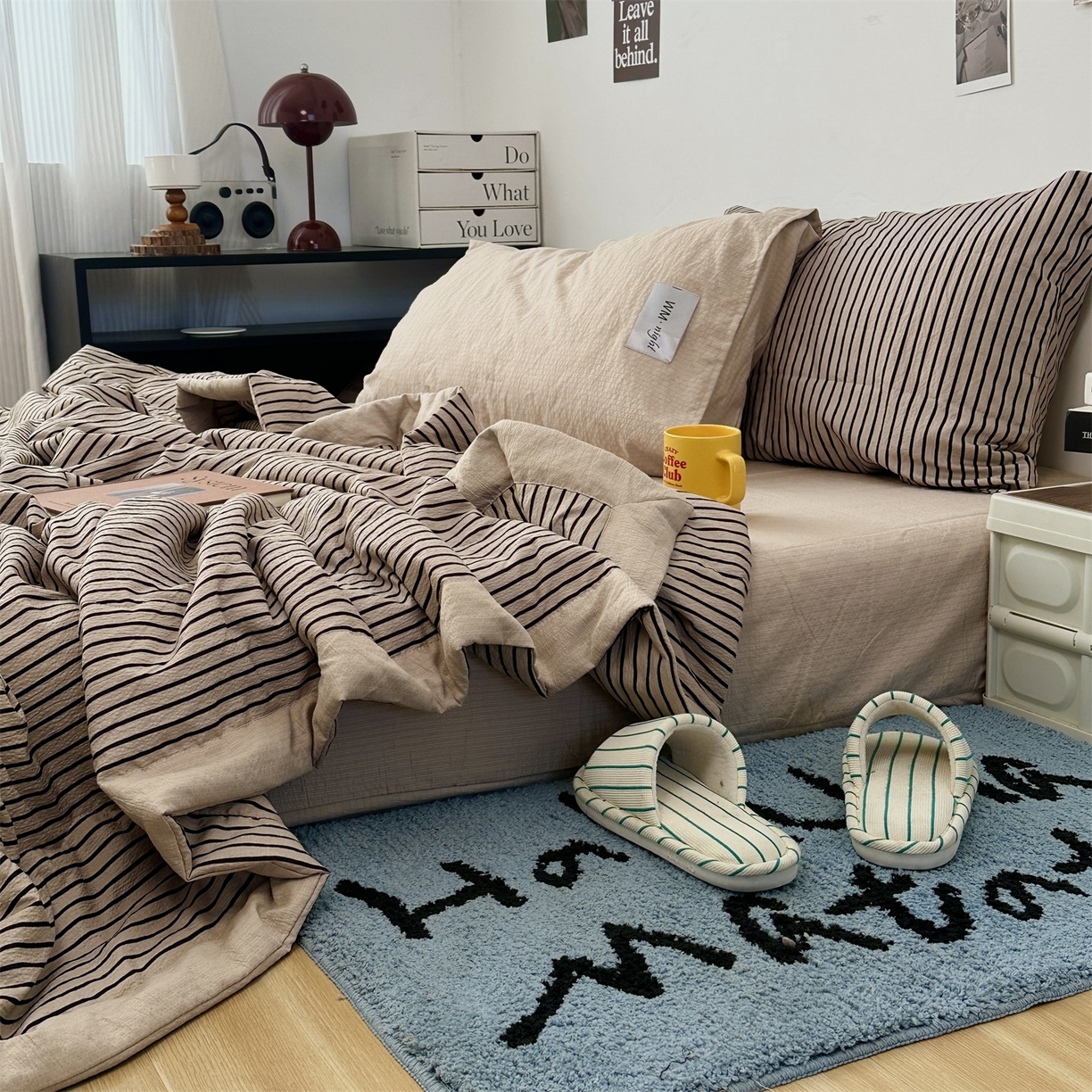 91家纺网 家纺一手货源 找家纺 拾一 2026新款简约日式条纹软糯水洗棉木棉夏凉被四件套单件空调被 夏凉被 灰-黑条