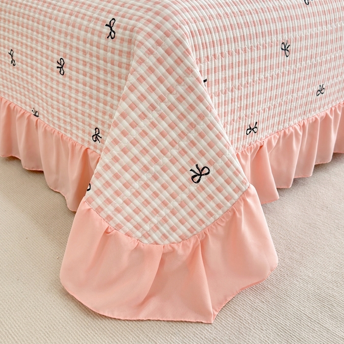 91家纺网 家纺一手货源 找家纺 赛琳 2026新款水洗棉花边床盖单件床盖四季通用夹棉床盖 床盖单件 心结