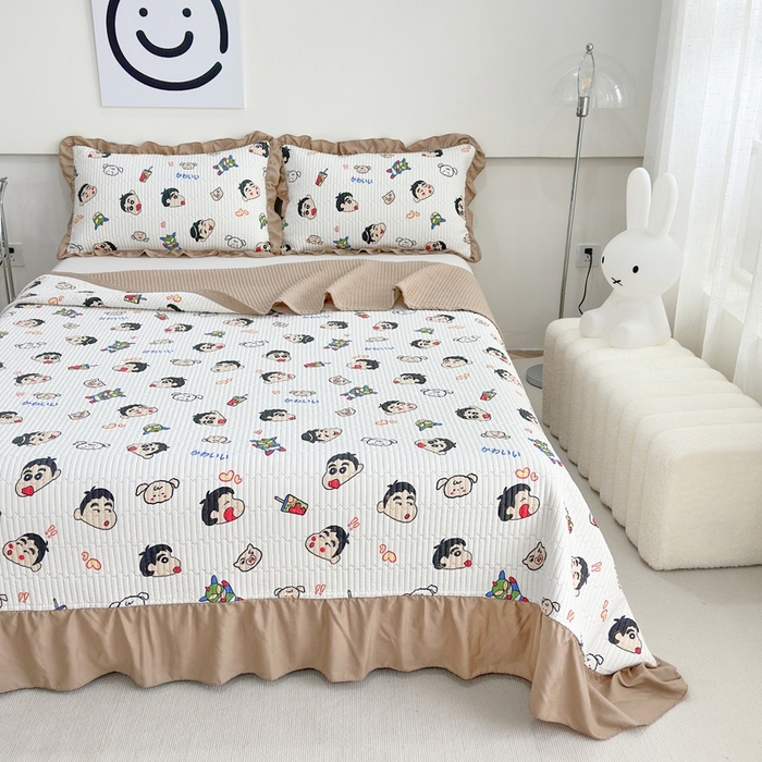 91家纺网 家纺一手货源 找家纺 赛琳 2026新款水洗棉花边床盖单件床盖四季通用夹棉床盖 床盖单件 萌趣小新