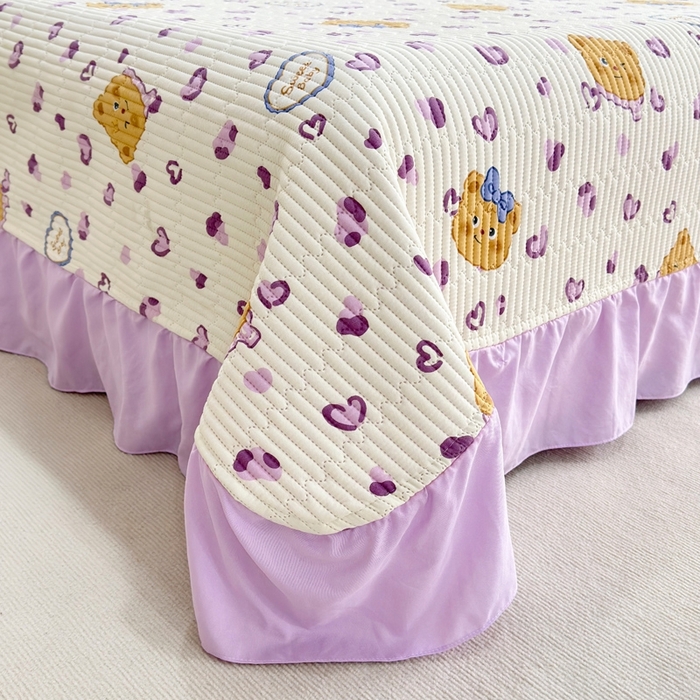 91家纺网 家纺一手货源 找家纺 赛琳 2026新款水洗棉花边床盖单件床盖四季通用夹棉床盖 床盖单件 爱心小熊