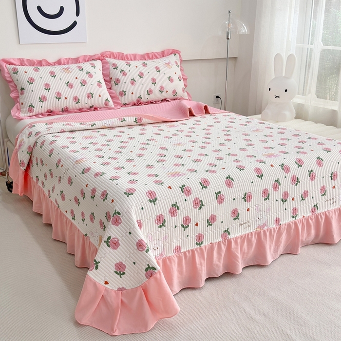 91家纺网 家纺一手货源 找家纺 赛琳 2026新款水洗棉花边床盖单件床盖四季通用夹棉床盖 床盖单件 花园小兔