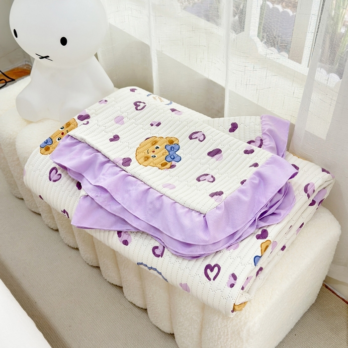 91家纺网 家纺一手货源 找家纺 赛琳 2026新款水洗棉花边床盖单件床盖四季通用夹棉床盖 床盖单件 爱心小熊