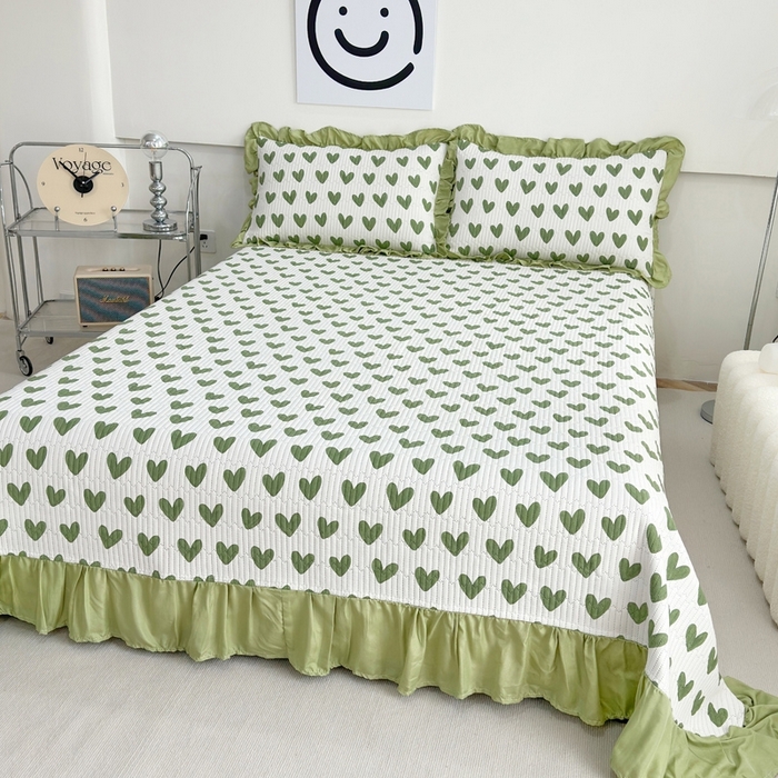 91家纺网 家纺一手货源 找家纺 赛琳 2026新款水洗棉花边床盖单件床盖四季通用夹棉床盖 床盖单件 绿色爱心