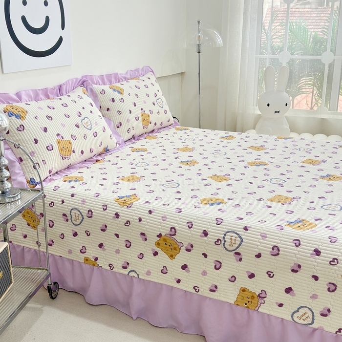 91家纺网 家纺一手货源 找家纺 赛琳 2026新款水洗棉花边床盖单件床盖四季通用夹棉床盖 床盖单件 爱心小熊