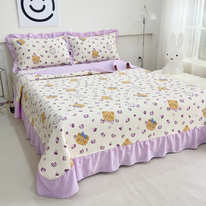 91家纺网 家纺一手货源 找家纺 赛琳 2026新款水洗棉花边床盖单件床盖四季通用夹棉床盖 床盖单件 爱心小熊