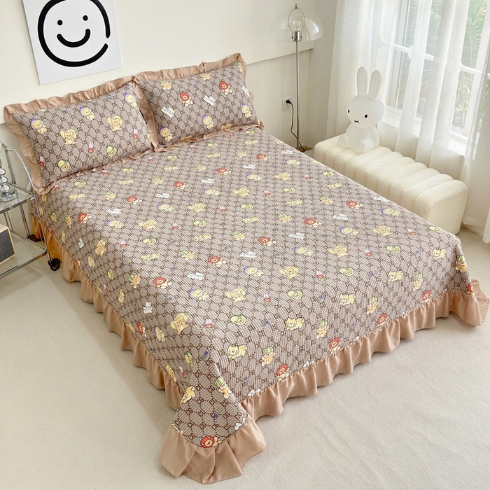 91家纺网 家纺一手货源 找家纺 赛琳 2026新款水洗棉花边床盖单件床盖四季通用夹棉床盖 床盖单件 格子小熊