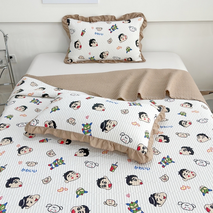 91家纺网 家纺一手货源 找家纺 赛琳 2026新款水洗棉花边床盖单件床盖四季通用夹棉床盖 床盖单件 萌趣小新