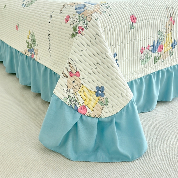 91家纺网 家纺一手货源 找家纺 赛琳 2026新款水洗棉花边床盖单件床盖四季通用夹棉床盖 床盖单件 彼得小兔