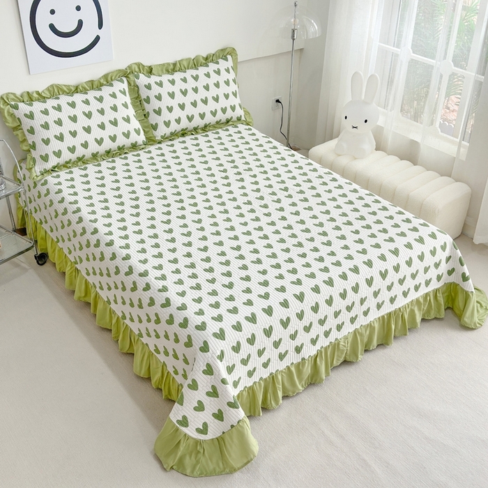 91家纺网 家纺一手货源 找家纺 赛琳 2026新款水洗棉花边床盖单件床盖四季通用夹棉床盖 床盖单件 绿色爱心