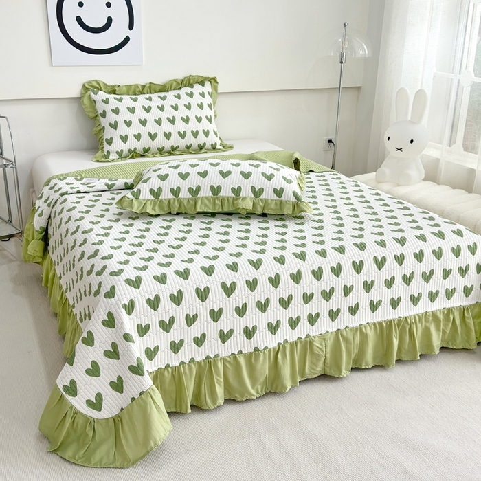 91家纺网 家纺一手货源 找家纺 赛琳 2026新款水洗棉花边床盖单件床盖四季通用夹棉床盖 床盖单件 绿色爱心