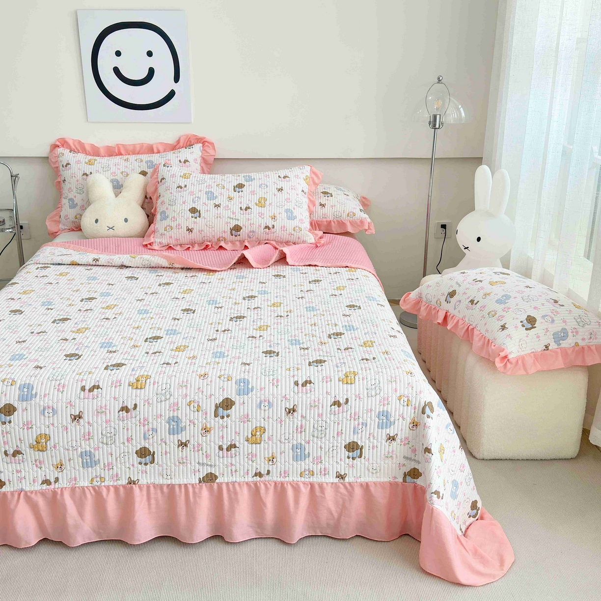 91家纺网 家纺一手货源 找家纺 赛琳 2026新款水洗棉花边床盖单件床盖四季通用夹棉床盖 床盖单件 灰蒙小狗