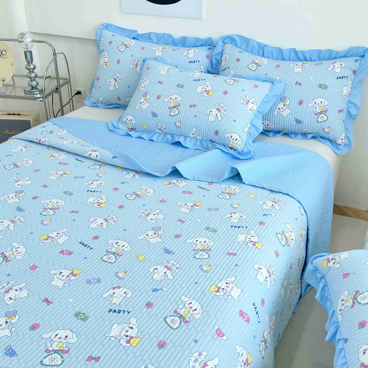 91家纺网 家纺一手货源 找家纺 赛琳 2026新款水洗棉花边床盖单件床盖四季通用夹棉床盖 床盖单件 爱心小狗