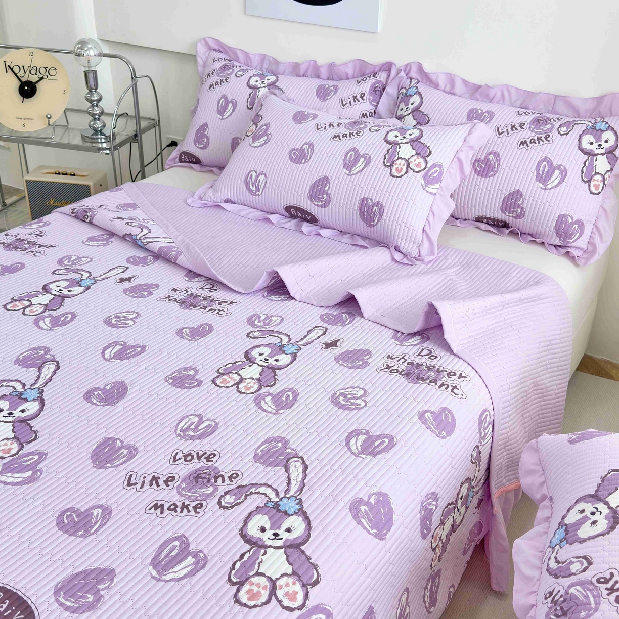 91家纺网 家纺一手货源 找家纺 赛琳 2026新款水洗棉花边床盖单件床盖四季通用夹棉床盖 床盖单件 心心小兔