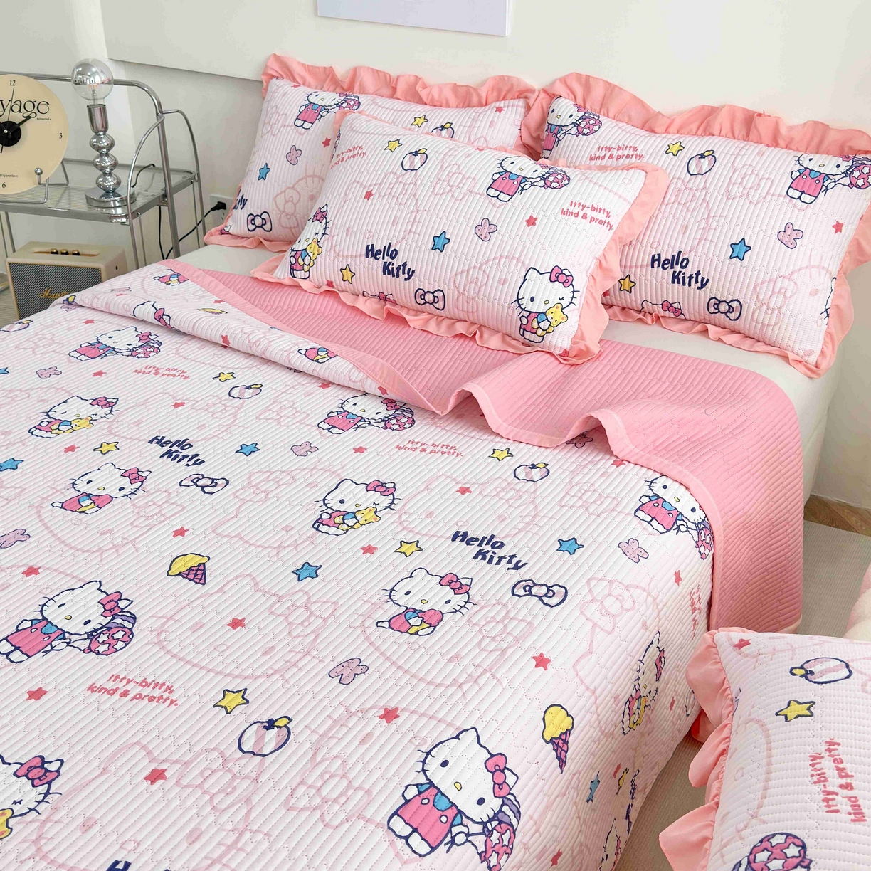 91家纺网 家纺一手货源 找家纺 赛琳 2026新款水洗棉花边床盖单件床盖四季通用夹棉床盖 床盖单件 甜心猫咪