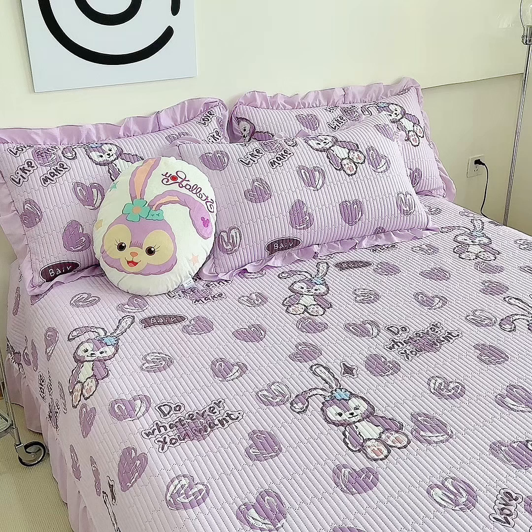91家纺网 家纺一手货源 找家纺 赛琳 2026新款水洗棉花边床盖单件床盖四季通用夹棉床盖 床盖单件 心心小兔