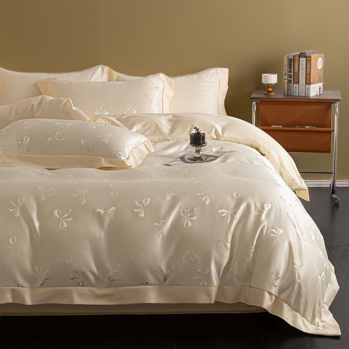 91家纺网 家纺一手货源 找家纺 悦织湾家纺 2026春夏新款亲肤冰丝提花四件套 雅蝶（奶白）