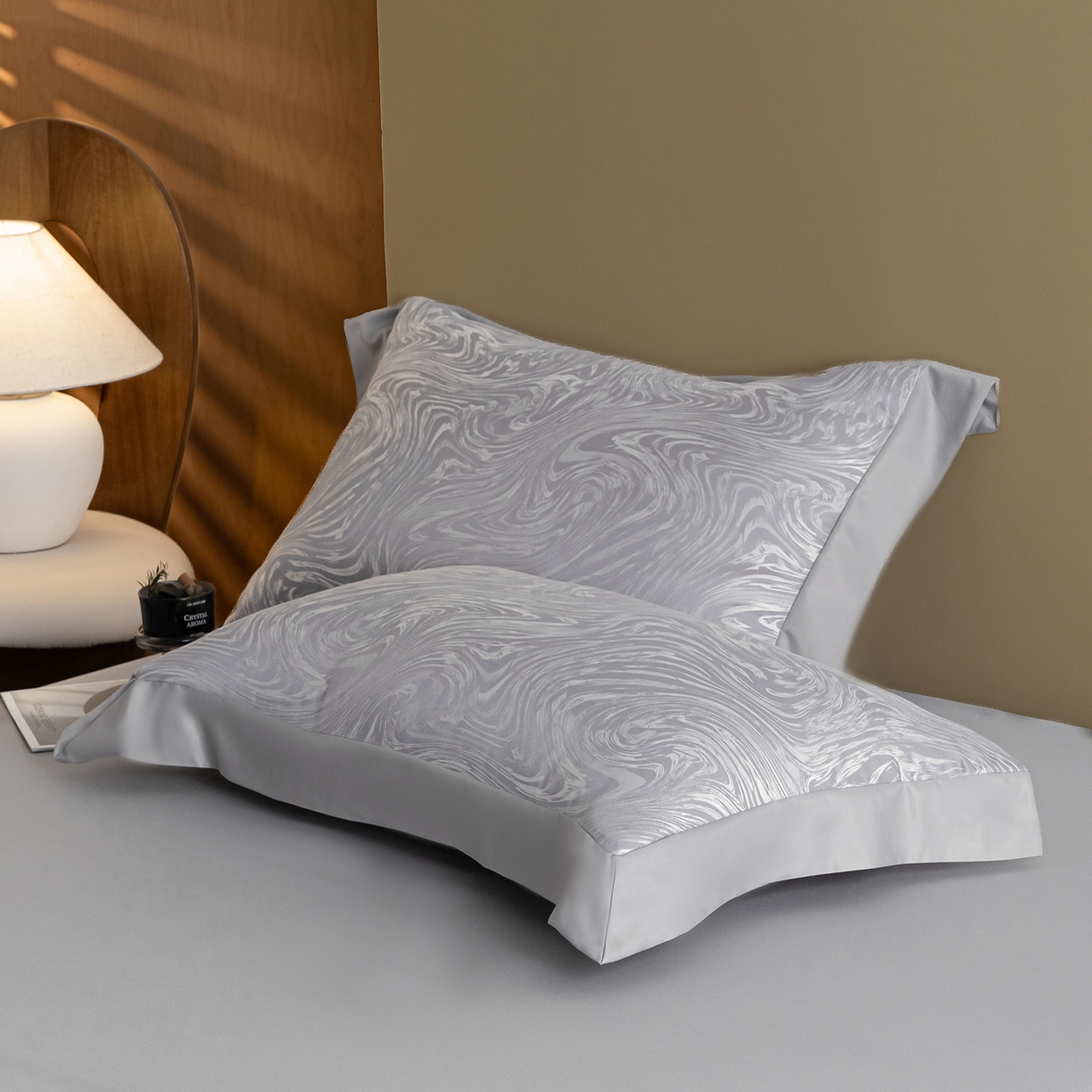 91家纺网 家纺一手货源 找家纺 悦织湾家纺 2026春夏新款亲肤冰丝提花四件套 星空（浅灰）