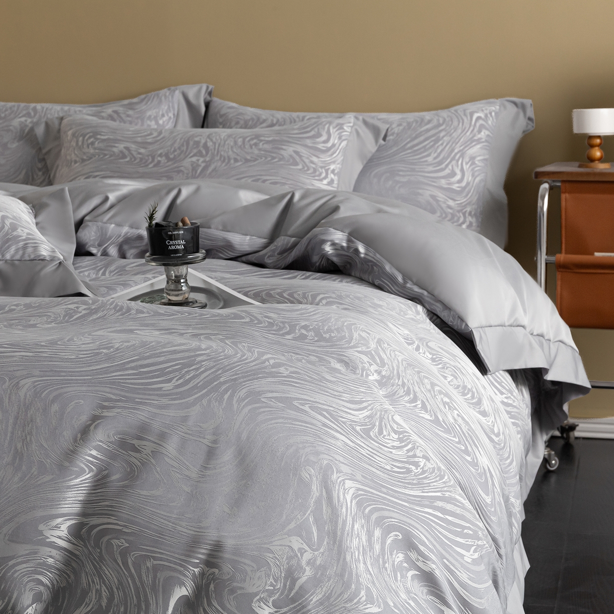 91家纺网 家纺一手货源 找家纺 悦织湾家纺 2026春夏新款亲肤冰丝提花四件套 星空（浅灰）