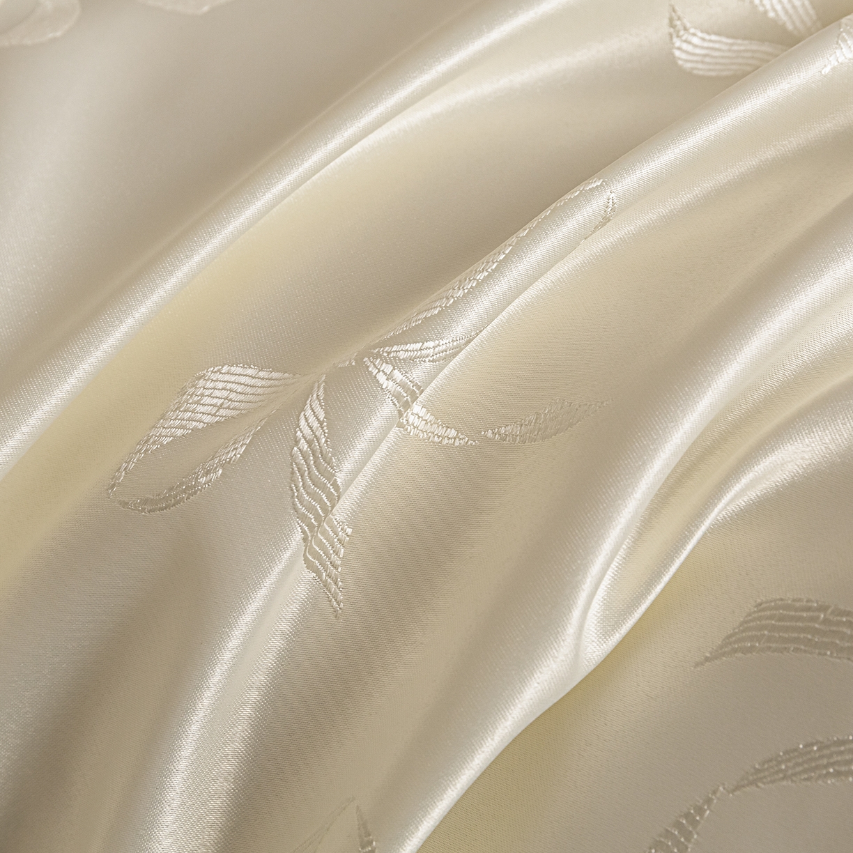 91家纺网 家纺一手货源 找家纺 悦织湾家纺 2026春夏新款亲肤冰丝提花四件套 雅蝶（奶白）