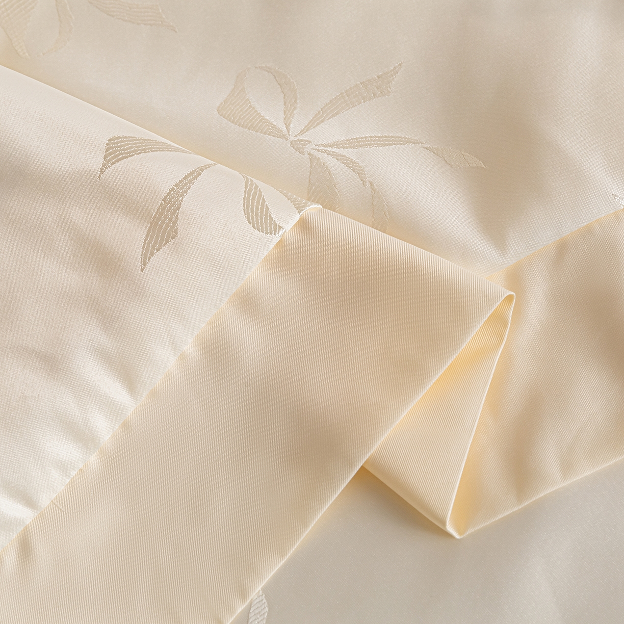 91家纺网 家纺一手货源 找家纺 悦织湾家纺 2026春夏新款亲肤冰丝提花四件套 雅蝶（奶白）