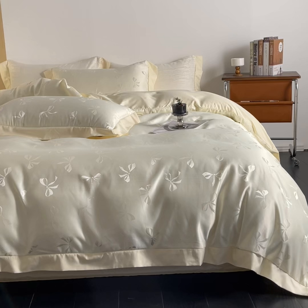 91家纺网 家纺一手货源 找家纺 悦织湾家纺 2026春夏新款亲肤冰丝提花四件套 雅蝶（奶白）