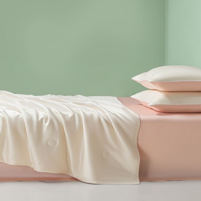 91家纺网 家纺一手货源 找家纺 悦织湾家纺 2026春夏新款麻绳款冰丝夏被夏凉被四件套 麻绳款夏被-奶昔白+粉