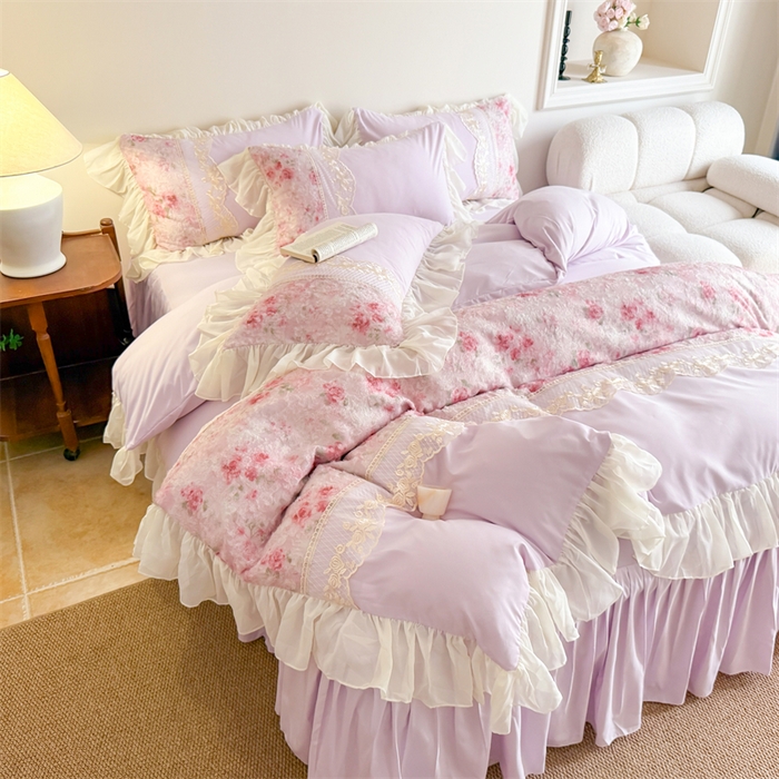 91家纺网 家纺一手货源 找家纺 富盛家纺 2026新款水洗亲肤棉蕾丝刺绣四件套-爱丽丝 爱丽丝—紫