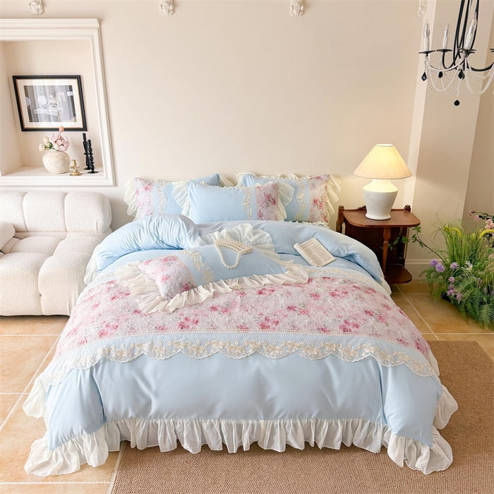 91家纺网 家纺一手货源 找家纺 富盛家纺 2026新款水洗亲肤棉蕾丝刺绣四件套-爱丽丝 爱丽丝—蓝