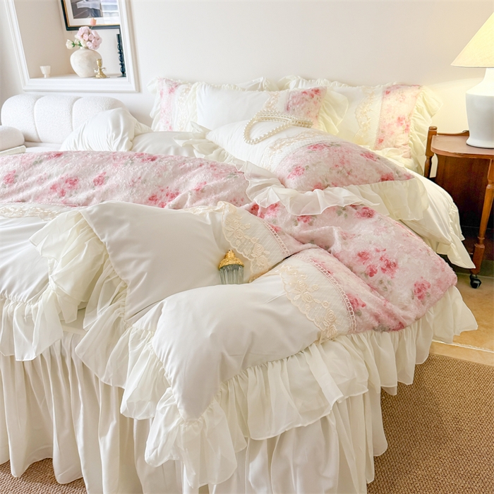 91家纺网 家纺一手货源 找家纺 富盛家纺 2026新款水洗亲肤棉蕾丝刺绣四件套-爱丽丝 爱丽丝—白