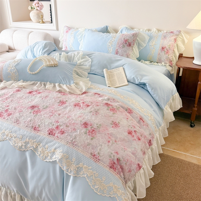 91家纺网 家纺一手货源 找家纺 富盛家纺 2026新款水洗亲肤棉蕾丝刺绣四件套-爱丽丝 爱丽丝—蓝