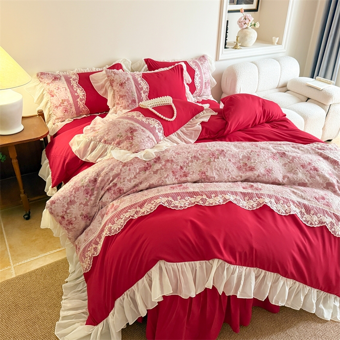 91家纺网 家纺一手货源 找家纺 富盛家纺 2026新款水洗亲肤棉蕾丝刺绣四件套-爱丽丝 爱丽丝—大红