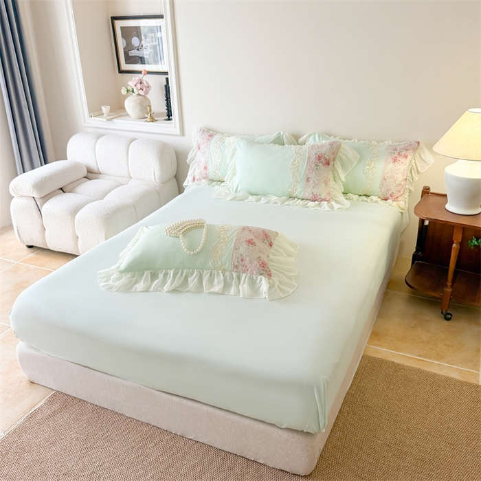 91家纺网 家纺一手货源 找家纺 富盛家纺 2026新款水洗亲肤棉蕾丝刺绣四件套-爱丽丝 爱丽丝—绿