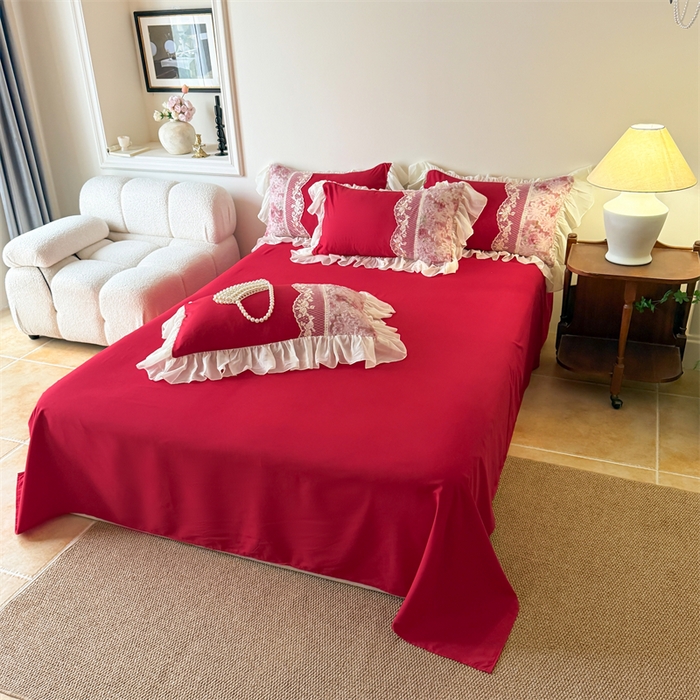 91家纺网 家纺一手货源 找家纺 富盛家纺 2026新款水洗亲肤棉蕾丝刺绣四件套-爱丽丝 爱丽丝—大红