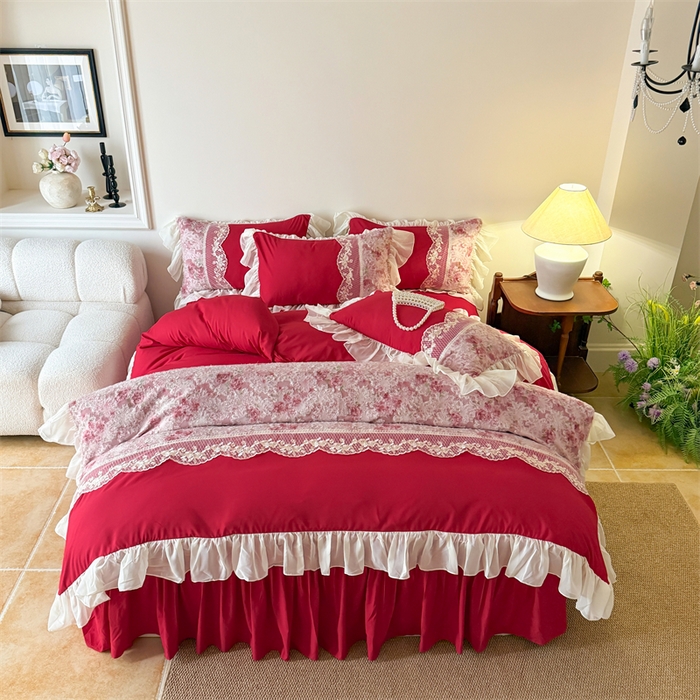 91家纺网 家纺一手货源 找家纺 富盛家纺 2026新款水洗亲肤棉蕾丝刺绣四件套-爱丽丝 爱丽丝—大红